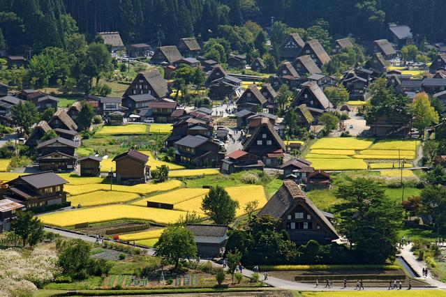 Historic Villages of Shirakawa-gō and Gokayama